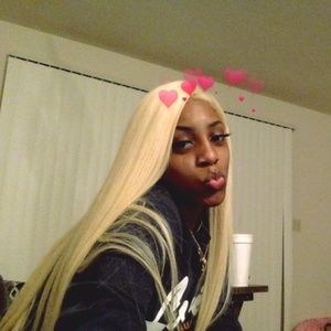 Meet your Posher, Janae